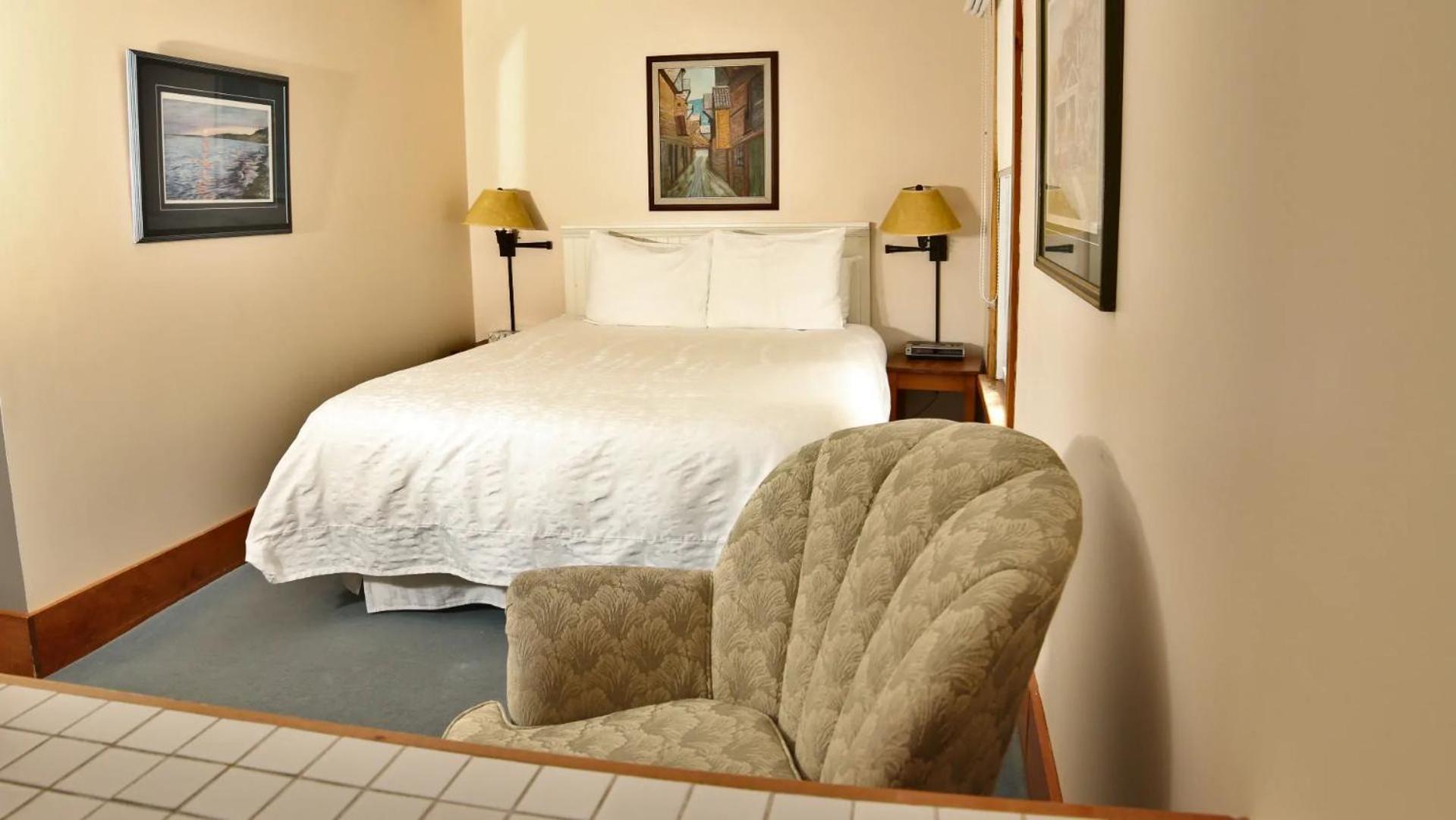 Kettle Creek Inn Port Stanley Bagian luar foto