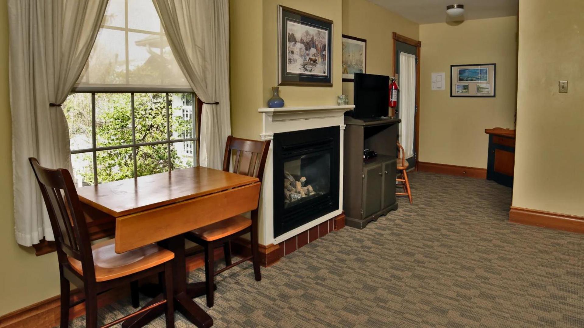 Kettle Creek Inn Port Stanley Bagian luar foto