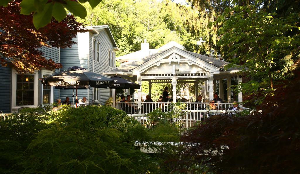 Kettle Creek Inn Port Stanley Bagian luar foto