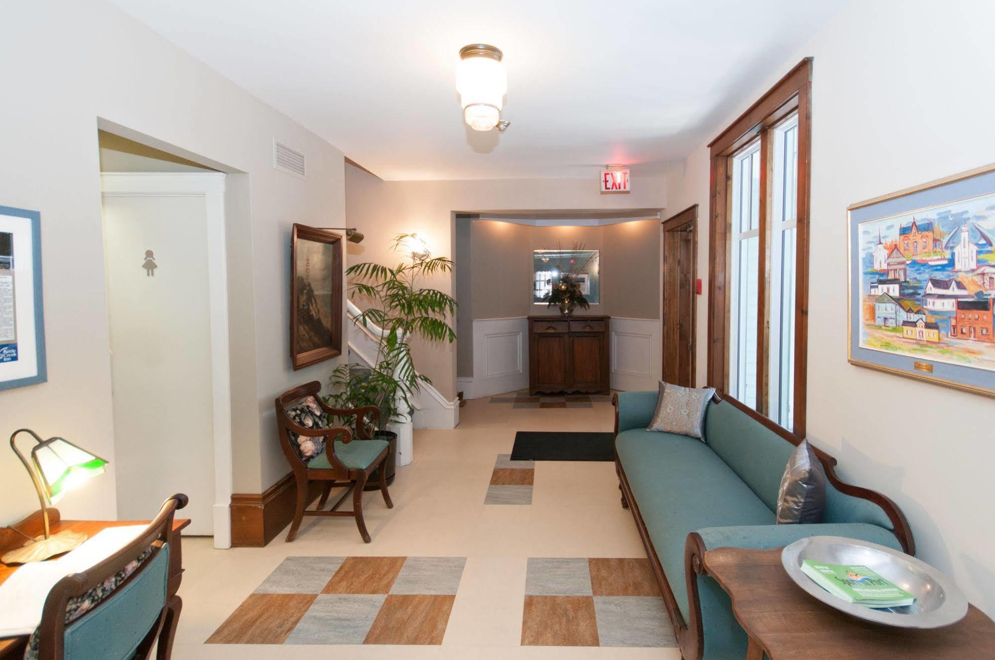 Kettle Creek Inn Port Stanley Bagian luar foto