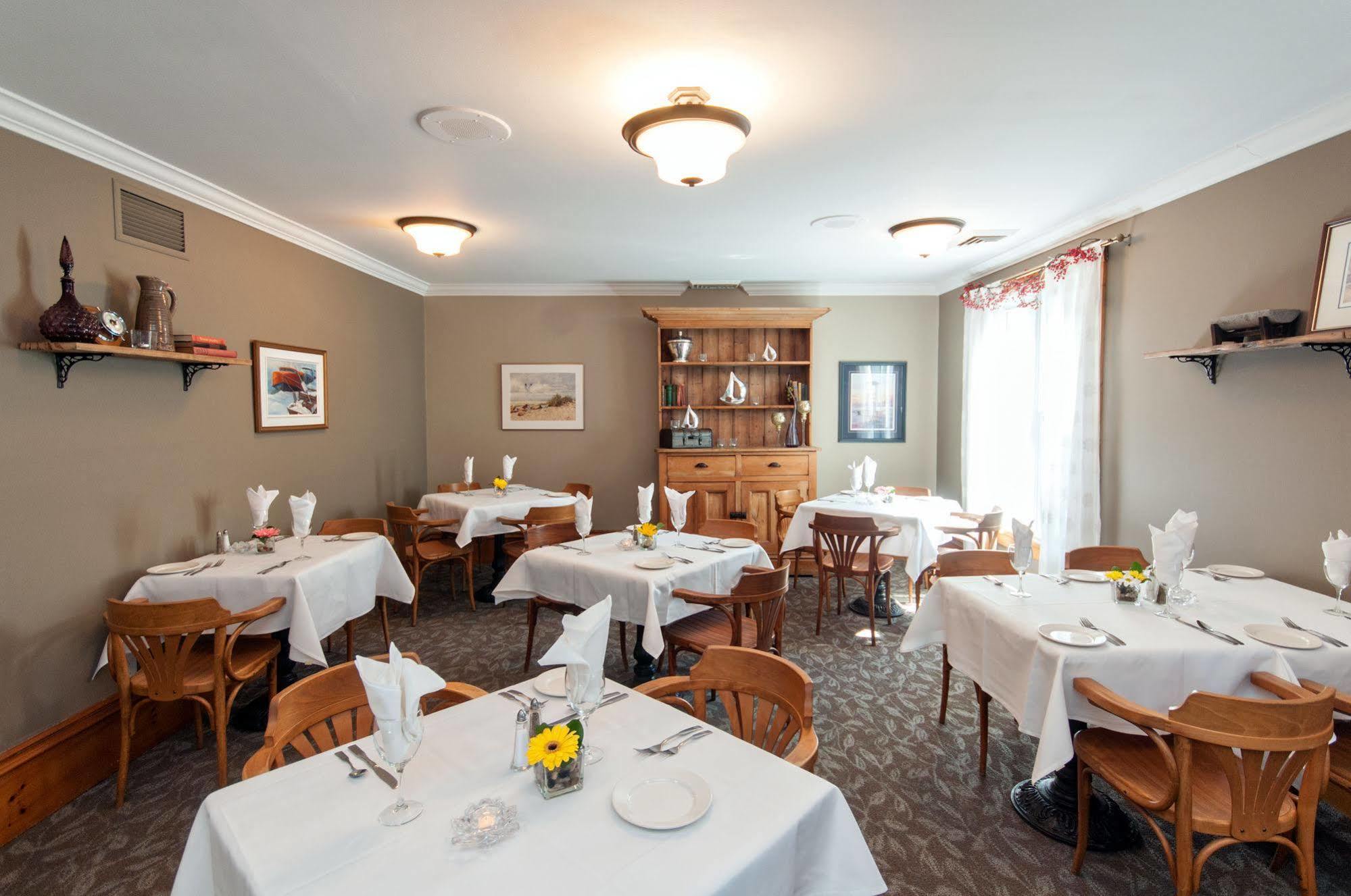 Kettle Creek Inn Port Stanley Bagian luar foto